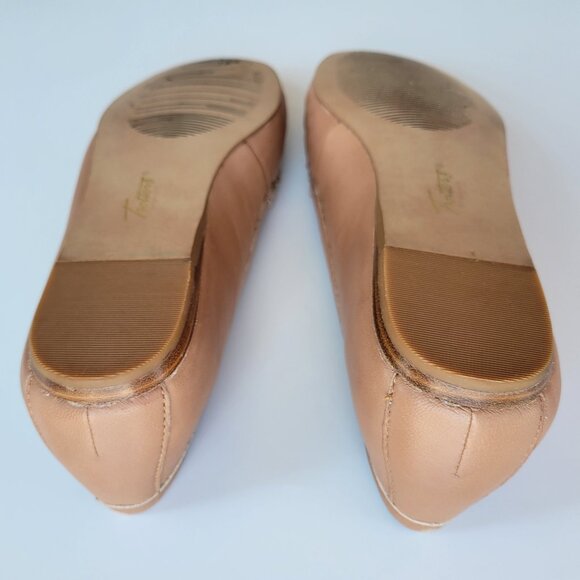 Trotters Signature Mila Tan Leather Flats - Size 10 - Picture 5 of 16